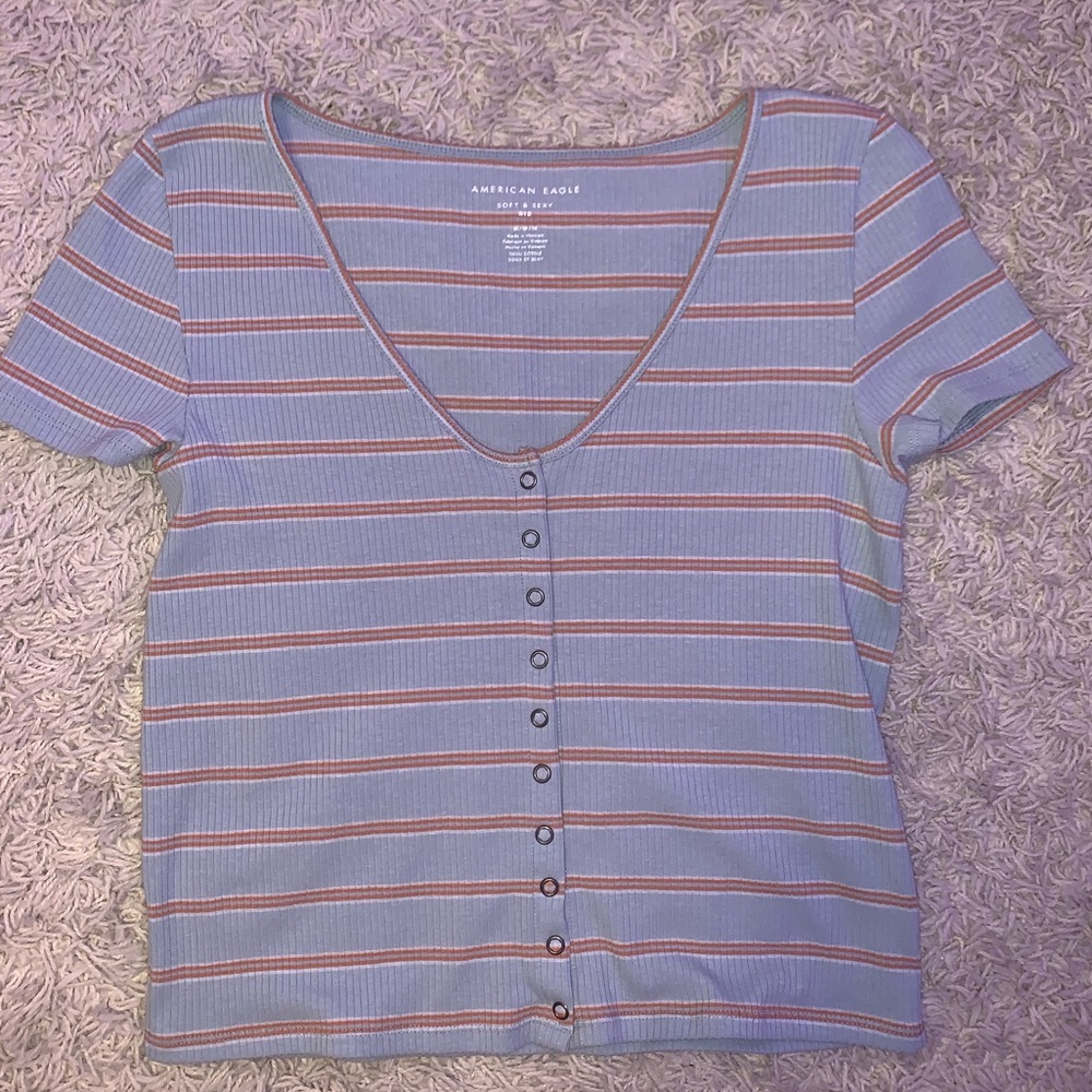 soft and sexy ribbed american eagle shirt